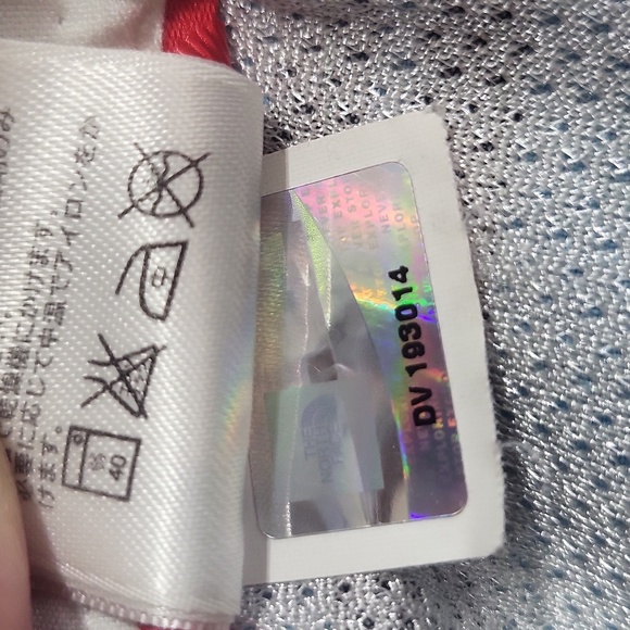 THE NORTH FACE White Blue Loghill Plaid Short Sleeve Shirt - Picture 13 of 14